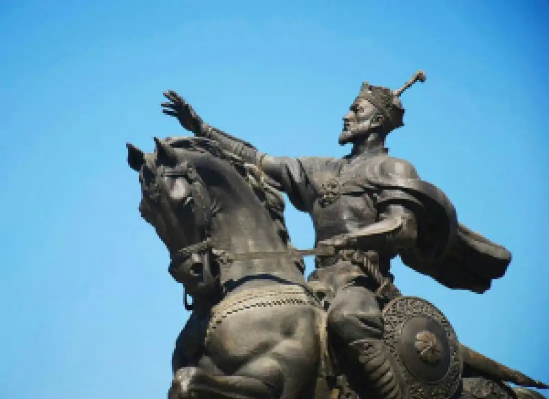 В акционерном коммерческом банке "Туронбанк” состоялось духовно-просветительское мероприятие на тему “Сахибкиран Амир Темур-великий полководец и государственный деятель".