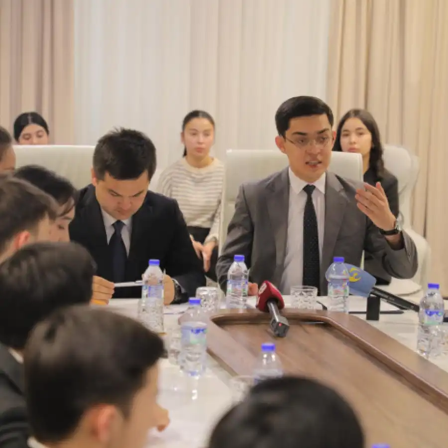 2025-yilga mo'ljallangan davlat dasturi loyihasi Yoshlar nigohida!