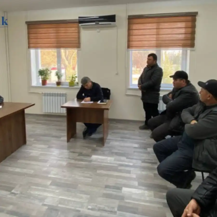 Navbahor tumanida tadbirkorlar bilan ochiq muloqot o'tkazildi!