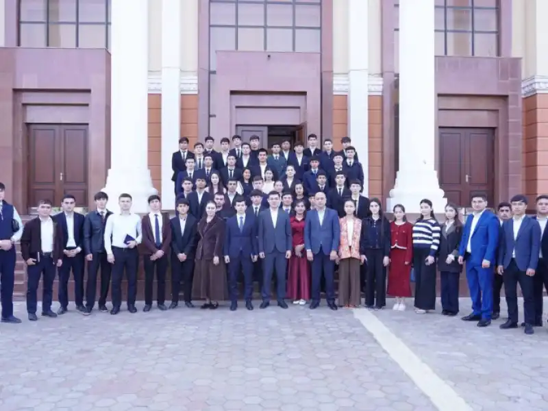 Termiz davlat universitetida yoshlar bilan ochiq muloqot