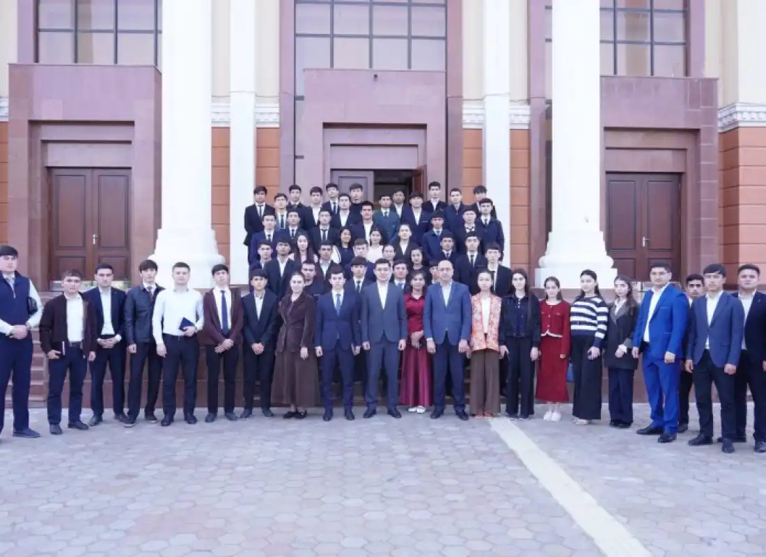 Termiz davlat universitetida yoshlar bilan ochiq muloqot
