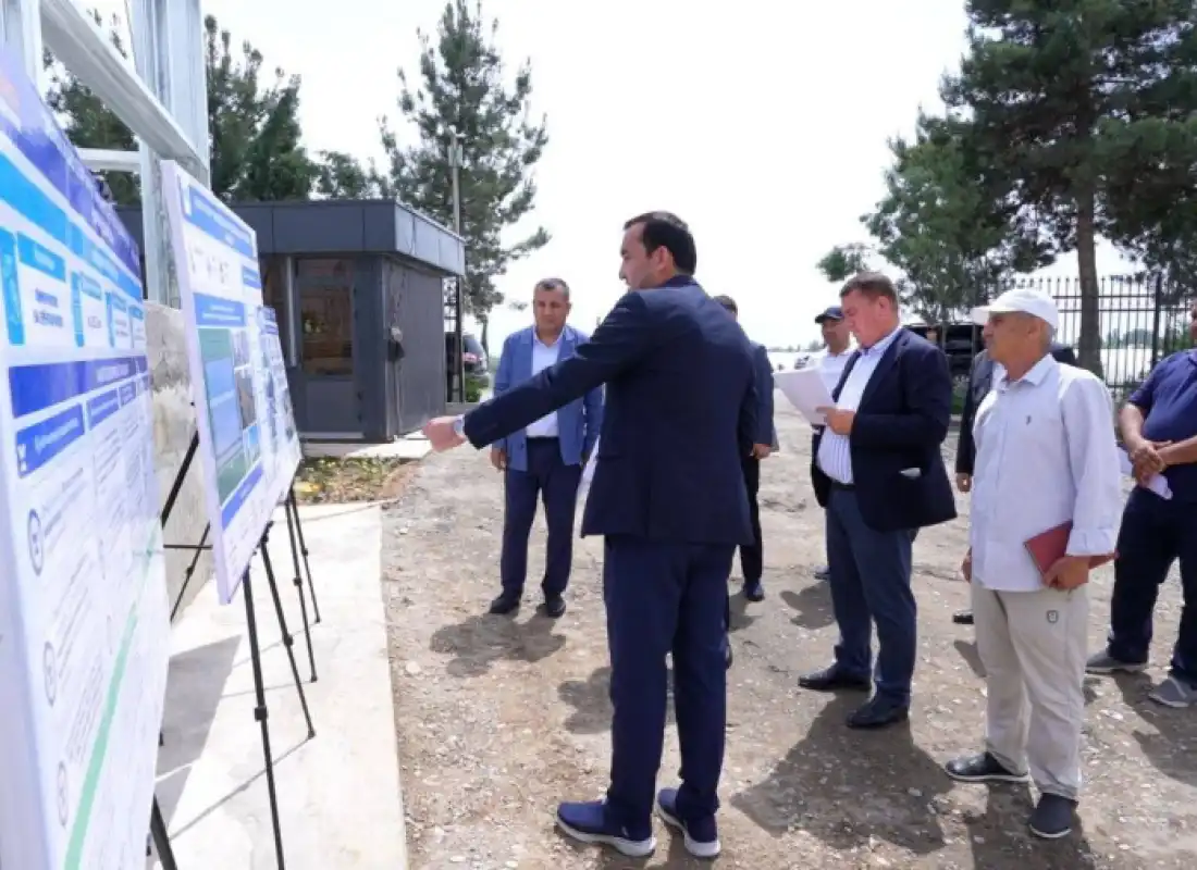 Surxondaryo viloyatining Denov tumanida qishloq xo‘jaligini modernizatsiya qilish yo‘lida navbatdagi muhim loyiha taqdim etildi. Surxondaryo viloyati hokimi Ulug‘bek Qosimov “Denov agro star” MChJga faoloyati va istiqbolli loyihalar bilan tanishdi.  