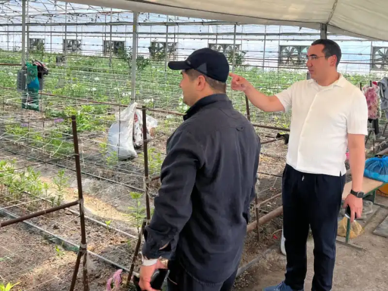 Toshkent viloyatida tadbirkorlar bilan uchrashuvlar o‘tkazdi